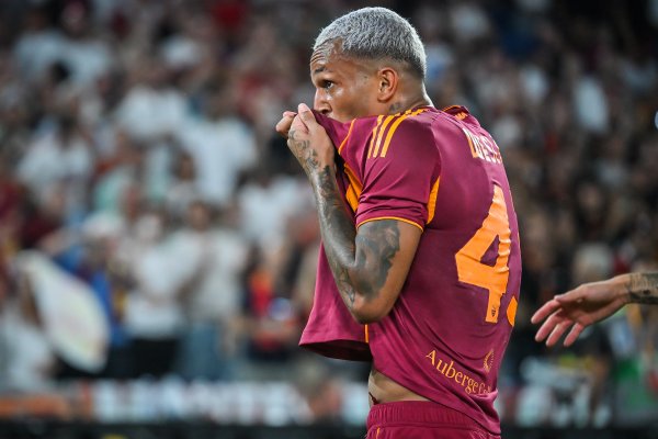 Italian media: Wesley s knee injury is suspected of playing in Turin, he performed well in the first two rounds of Serie A