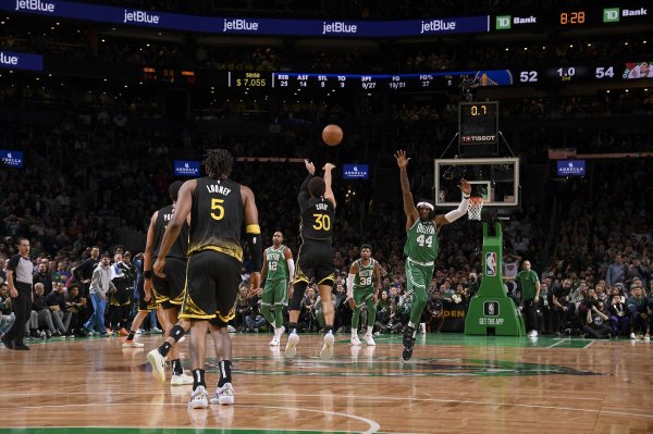 The long-term buzzer at the end of the new season is not included in personal shooting! Who is most beneficial to who is most unfavorable to whom?
